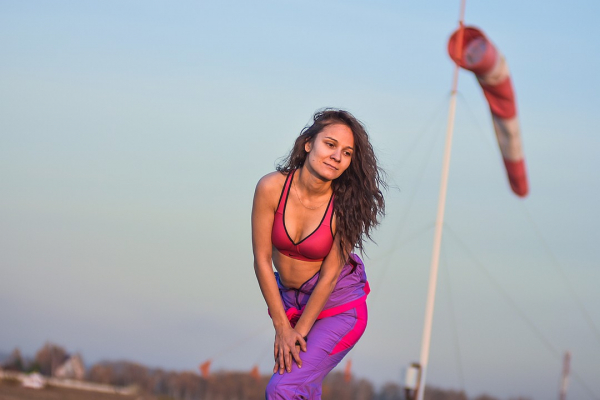 «Мы падаем на скорости 200 километров в час»: красотки-парашютистки рассказали про свои трюки «Мы падаем на скорости 200 километров в час»: красотки-парашютистки рассказали про свои трюки