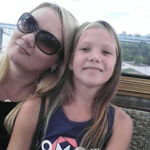 &laquo;Ты запятнала честь гимназии&raquo;: девочку выгнали из школы из-за отзыва на &laquo;Флампе&raquo;