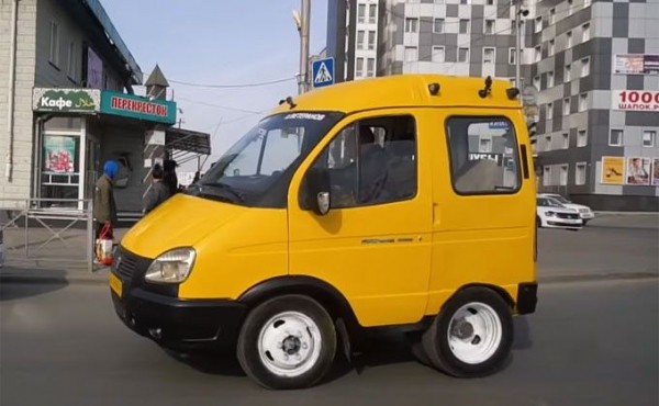 Карликовая маршрутка вышла на линию в Новосибирске