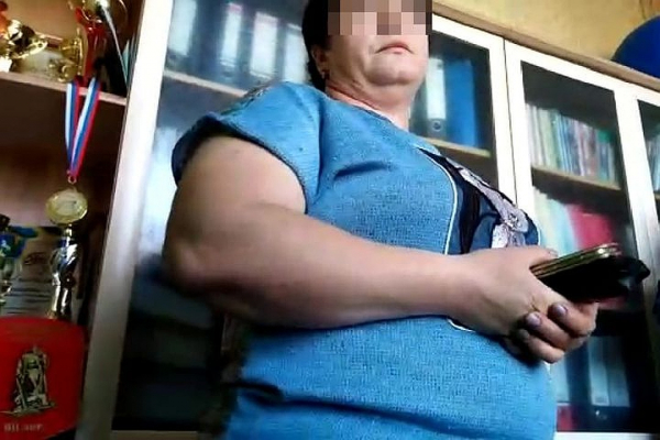 «Почему мой ребенок изгой?»: учительница отказалась брать в театр третьеклассника, чей отец - педофил