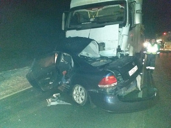 Три женщины погибли в лобовом ДТП с грузовиком в Новосибирской области