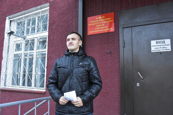 В армию так хочу, что есть не могу: парень скинул 37 кило из-за любви к Родине В армию так хочу, что есть не могу: парень скинул 37 кило из-за любви к Родине