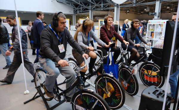 Губернатор Травников: «Негосударственный сектор - конкурентное преимущество нашей области» Губернатор Травников: «Негосударственный сектор - конкурентное преимущество нашей области»