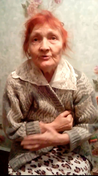 &laquo;Спасибо, что не сдохла&raquo;: односельчане бросили 81-летнюю старушку посреди дороги в 15 километрах от дома