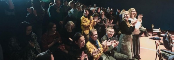 &laquo;Глобус&raquo; посадил зрителей в&nbsp;спортзал в&nbsp;спектакле о&nbsp;подростках