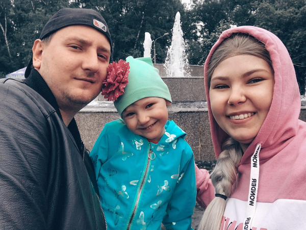 Сказали - давление, а оказалось - рак: молодая мама из Новосибирска столкнулась со смертельной болезнью