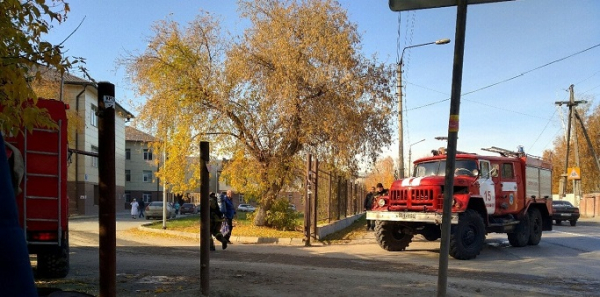 «Рабочих через окна вытаскивали» - пожар в больнице города Обь