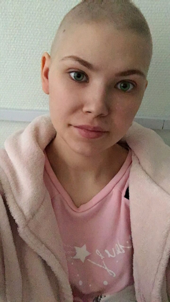 Сказали - давление, а оказалось - рак: молодая мама из Новосибирска столкнулась со смертельной болезнью