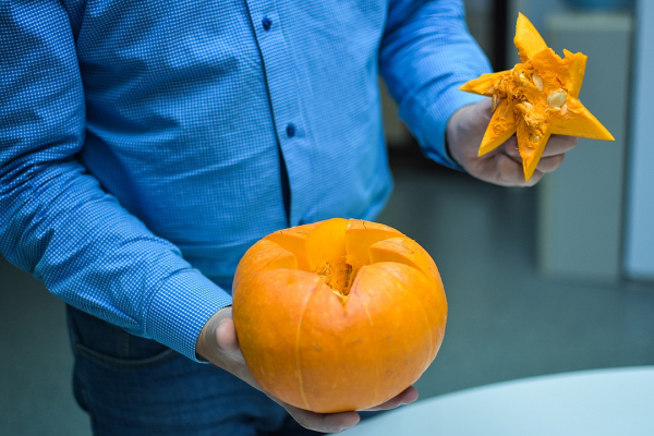 Тыква на Хэллоуин: как сделать страшного Джека своими руками