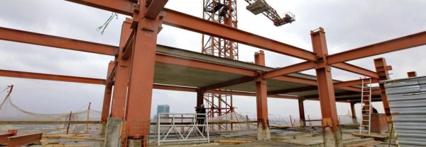 Строители возвели 19-й этаж гостиницы &laquo;Турист&raquo; на&nbsp;площади Маркса