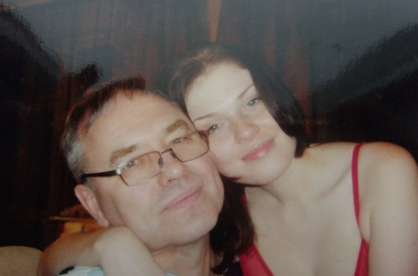 10 лет трагедии в «Хромой лошади»: сын Ирины Пекарской решил стать врачом, чтобы вылечить маму 10 лет трагедии в «Хромой лошади»: сын Ирины Пекарской решил стать врачом, чтобы вылечить маму