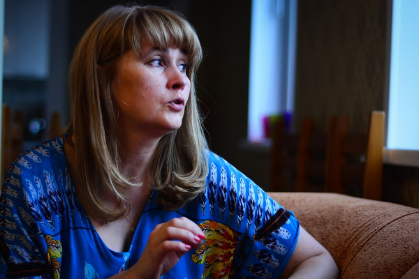 «Зачем ты их таких один за одним рожала»: откровения мамы тройняшек с ДЦП, у которой умер муж