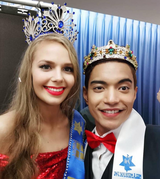 История сибирской Золушки: как глухая уборщица из России покорила подиум в Италии