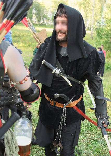 Отец-ролевик - горе в семье: исторический реконструктор платит сыну алименты по 70 копеек