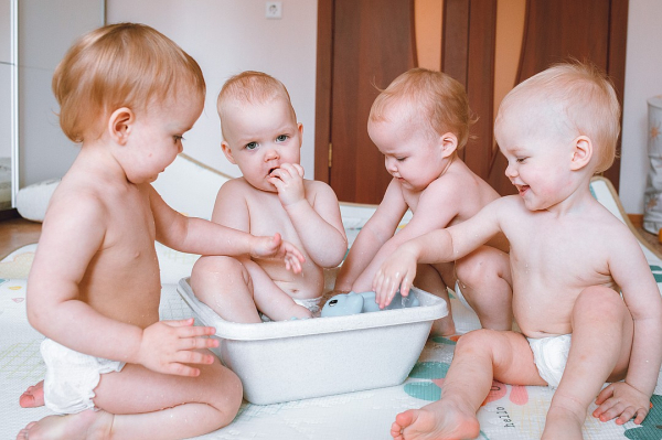 «Я - квадромама»: сибирячка раскрутила страничку в «Инстаграме» с помощью няшек-четверняшек «Я - квадромама»: сибирячка раскрутила страничку в «Инстаграме» с помощью няшек-четверняшек