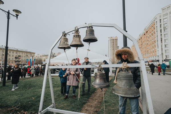 Молебен, концерт и пирожки: как отмечали День народного единства в Новосибирске