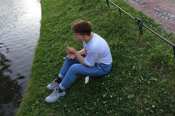 «Родители пытались ее спасти»: пятиклассница, покончившая с собой, состояла в «группе смерти»