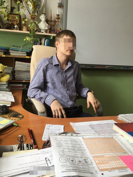 В Новосибирске учительница соблазнила школьника и забеременела от него