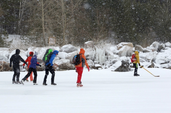 Конькобежный сезон на Обском водохранилище открыли новосибирцы Конькобежный сезон на Обском водохранилище открыли новосибирцы