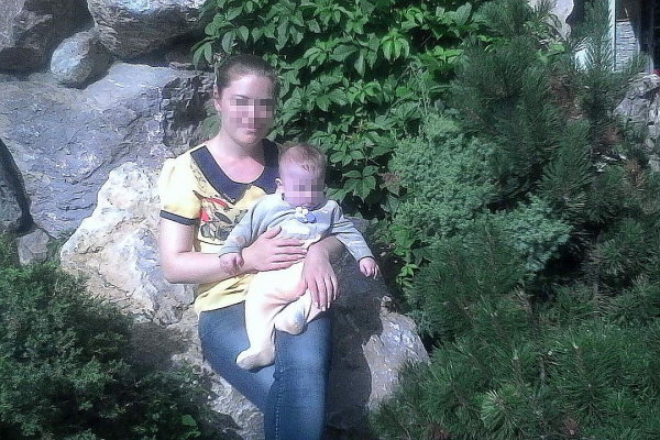 «Мужик попал под волну о домашнем насилии»: соседи вступились за изверга, который тушил окурки о трехлетнего мальчика