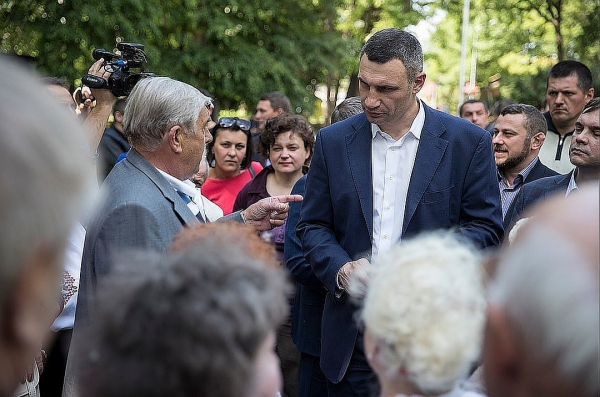 Кличко стал фигурантом уголовного дела о хищениях и госизмене Кличко стал фигурантом уголовного дела о хищениях и госизмене