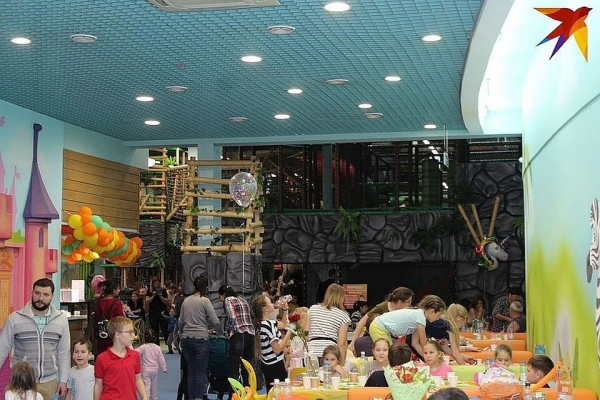 Кто в итоге соврал? Школу признали невиновной в скандальном чаепитии с второклассницей Кто в итоге соврал? Школу признали невиновной в скандальном чаепитии с второклассницей