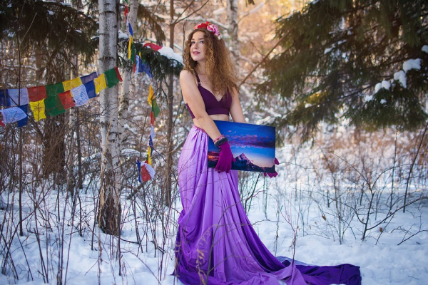 «Мы лежали в одном спальнике, но Витя держался»: сибирячки уходят из офисов в горы, чтобы найти любовь