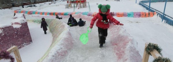 Снежный городок открыли в парке Кирова Снежный городок открыли в парке Кирова