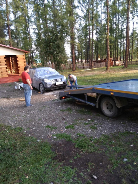 Без машины и без отпуска: сибиряк судится с туристической базой на Алтае Без машины и без отпуска: сибиряк судится с туристической базой на Алтае