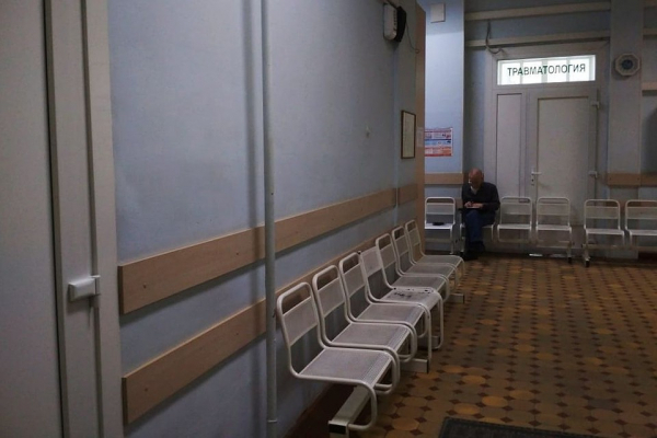 На Новосибирск обрушился ледяной дождь: онлайн-трансляция и самые яркие фото непогоды