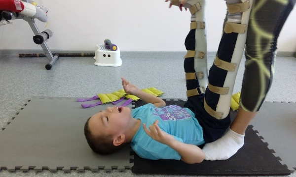 «Мальчик просто ленится»: врачи не заметили у младенца ДЦП «Мальчик просто ленится»: врачи не заметили у младенца ДЦП