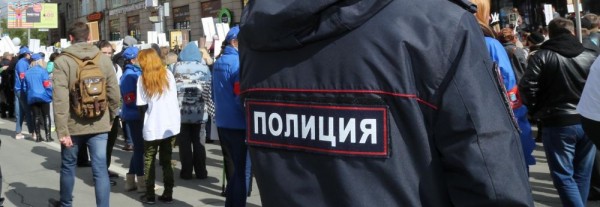 «Работа важнее» — полицейский залил виски вместо незамерзайки «Работа важнее» — полицейский залил виски вместо незамерзайки