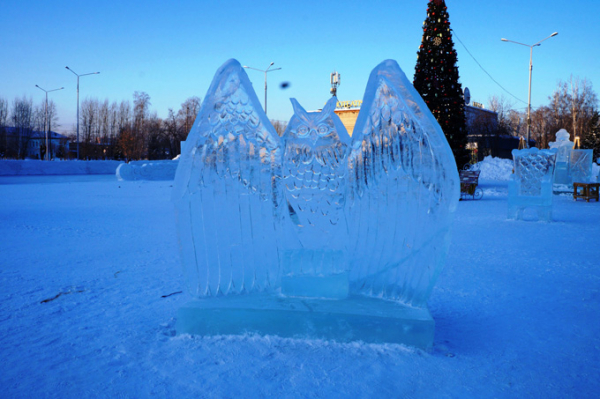 16 тонн льда пошло на строительство новогоднего городка-2020 в Бердске