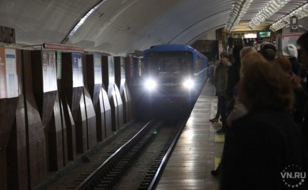 Метро работает до 3 часов в новогоднюю ночь в Новосибирске