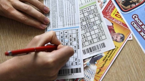 Чудеса под Новый год: новосибирец выиграл в лотерею 8 миллионов рублей