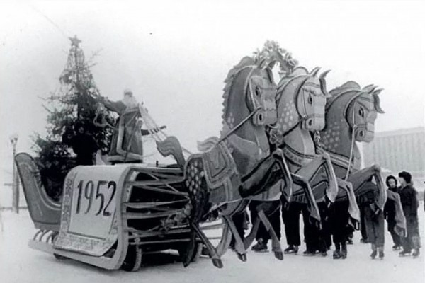 &laquo;Дед Мороз был одинокий, телевизоров еще не было&raquo;: как новосибирцы встречали Новый год 60 лет назад