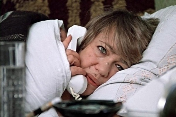 Галина Волчек разрыдалась, увидев себя в &laquo;Осеннем марафоне&raquo;