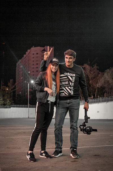 Ради лайков: блогер увез свою девушку в лес и чуть не закопал заживо