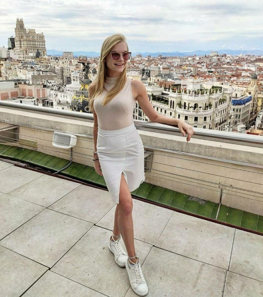 Последний пост стюардессы рухнувшего в Иране украинского «Боинга»: «Работа, я люблю тебя» Последний пост стюардессы рухнувшего в Иране украинского «Боинга»: «Работа, я люблю тебя»