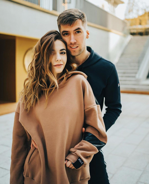 Записки из очага эпидемии опасного коронавируса: Личные авто запрещены, все продукты обрабатывают спиртом