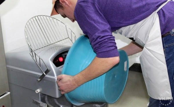 Мини-пекарню для наркозависимых открыли в центре реабилитации