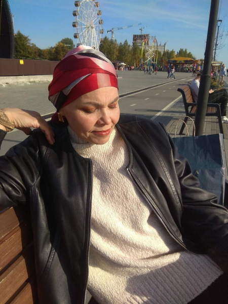 16-летняя девушка осталась одна с мамой, больной раком: она прогуливает учебу и просит помощи в «Инстаграме» 16-летняя девушка осталась одна с мамой, больной раком: она прогуливает учебу и просит помощи в «Инстаграме»