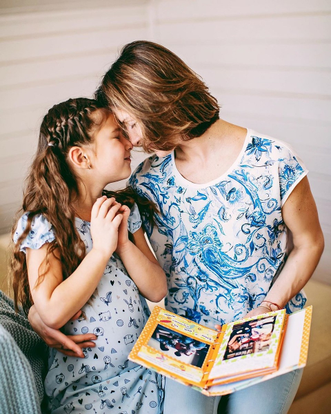 Не побоялась мальчика с сифилисом: бесплодная сибирячка стала приемной мамой, и теперь ей завидует весь &laquo;Инстаграм&raquo;