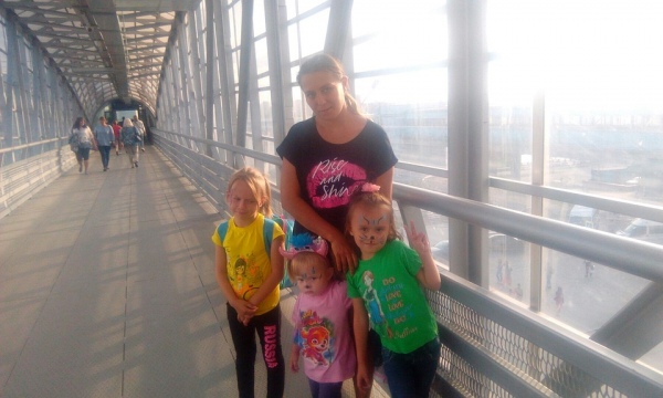 &laquo;Дочку босой выкидывала из окна&raquo;: из-за пожара многодетная семья лишилась дома в Новый год