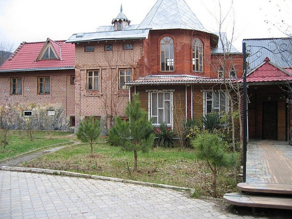 Секта &laquo;гениальных троечников&raquo;: почему чиновники закрыли школу педагога-новатора