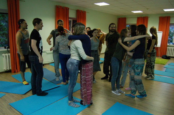 «Это вообще не про секс, а способ снять стресс» - День объятий 2020 «Это вообще не про секс, а способ снять стресс» - День объятий 2020