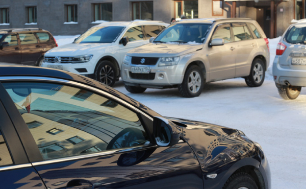 На каких &laquo;тачках&raquo; ездят в институты студенты 2020