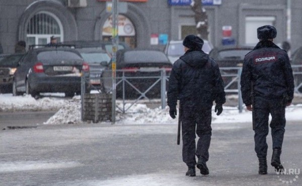 Полицейские открыли огонь по нападавшему с ножом