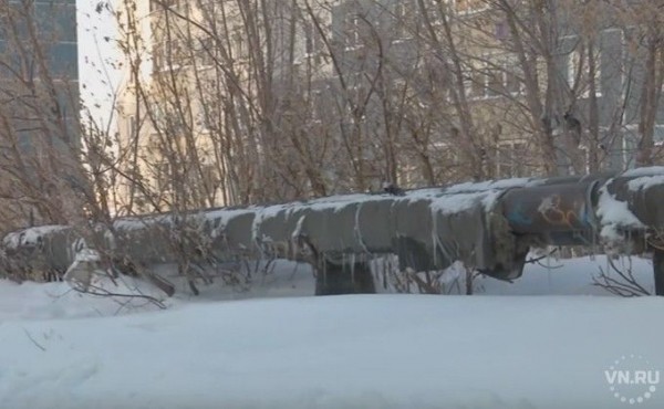 Горячие трубы наружу в мороз &ndash; нехороший оазис тепла на ул. Высоцкого