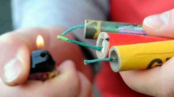 Новосибирцы обратились к Путину с просьбой запретить петарды Новосибирцы обратились к Путину с просьбой запретить петарды